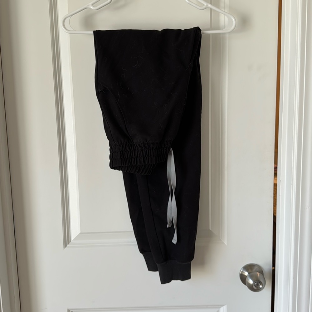 FIGS joggers